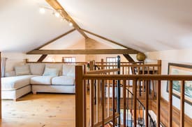Melbourn House | The Oak Barn - Beautifully Converted Oak Barn