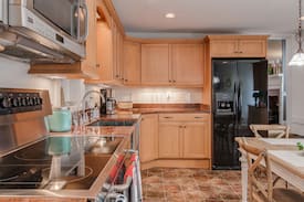 New Market House | Old National Hotel - Historic Upper Level Suite