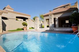 Lone Hill Apartment | Castillo de Lonehill