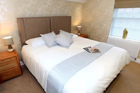 Pagham Apartment | Barton Manor - self contained luxury apartment