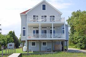 Deep Hole House | Sunrise Over Little Oyster Bay