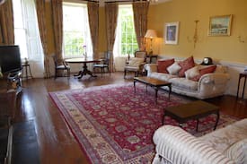 Duleek Villa | Mount Hanover House