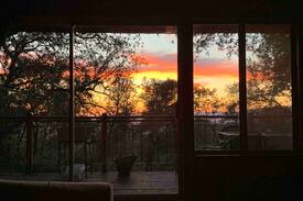 Julian Cabin | Cedar Creek Falls Retreat