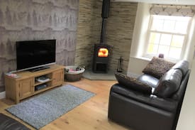 Tibshelf House | Hunters Cottage. Wheatsheaf Mews