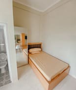 Laweyan Hostel | Ghea Kost - Kost Eksekutif Putri (woman only)