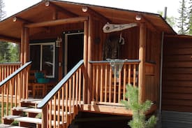 Sheridan Lake House | Seawood B&B and Cabins - Bear Den Cabin