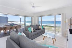 Warilla Apartment | AURA - On Warilla Beach