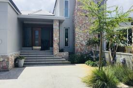 Westcliff Bed & Breakfast | 56 on Westcliff Drive - Fynbos Room