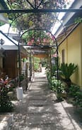 Boac Bed & Breakfast | Roberto's Hideaway Beach Resort - Tower House