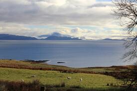 Isle of Eigg Hostel | Glebe Barn Hostel, 3 bed room (Rm 4)