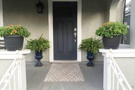 Port Dalhousie House | Port Dalhousie Craftsman Beach House -sleeps 6