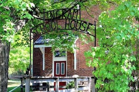 Bobcaygeon House | Romantic Retreat, the Old School House, Bobcaygeon