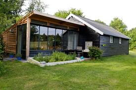 Almen Bed & Breakfast | Tuinkamer 'De Almense Bedstee'