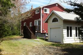 Porters Lake House | 4 Bedroom Cottage on the Lake