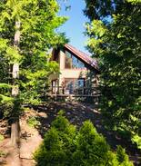 Dyer's Bay Cabin | 3 Sparrows Cottage- A Hikers Paradise