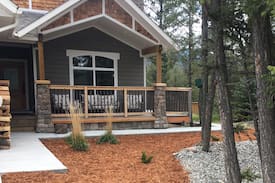 East Kootenay House | Getaway at Cottages of Copper Point