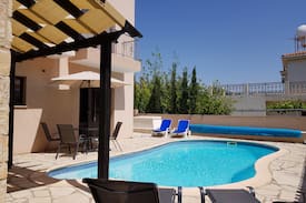 Mesogi Villa | Luxury 4 bed Villa in Paphos with Private pool.