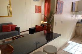 Arcadia Apartment | HOME AWAY FROM HOME - 57 GLENTUI