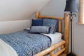 Lapeer Bed & Breakfast | The Upper Room Bed and Breakfast