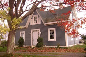 Little Harbour Cabin | Art cottage - really my dream home,