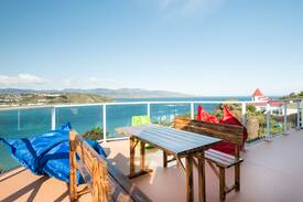 Houghton Bay House | Beach house overlooking 3 seas