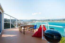 Houghton Bay House | Beach house overlooking 3 seas