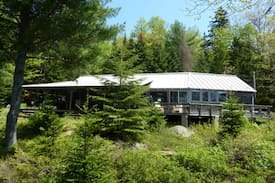 Surry House | Bears Den Lakefront Home Near Acadia