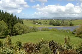 Ruakaka House | Twilight Accommodation Bream Bay