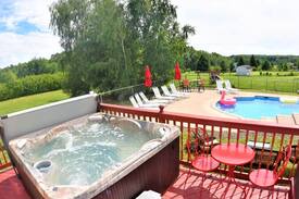 Effort House | ST - Private In-Ground Heated Pool/ Handicap Accessible/ Spacious/ Game room/ Ho