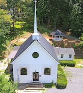 Waynesville House | Star Steeple - Rare Romantic and Relaxing Escape