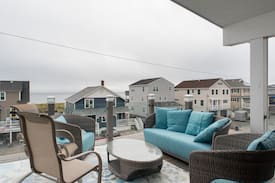 Salisbury House | Serendipity Beach Retreat