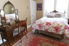 Downtown Little Rock House | Beautiful Historic Max Mayer Carriage House