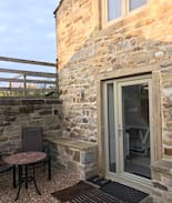 Silsden House | The Loft - a quirky farm building in Swartha