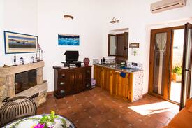 Villafranca Tirrena House | Casa Azzurra; pool e hydro massage