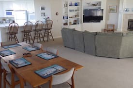 Bodega Bay House | The Grey Whale: Spacious 5-BR Home