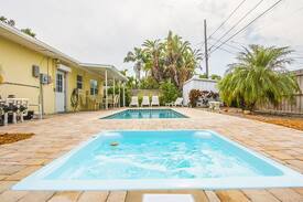 Bay Esplanade House | Gardenia Beach Hideaway by Beachhousefl