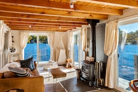 Newbury Cabin | Lake Sunapee Overwater Cottage