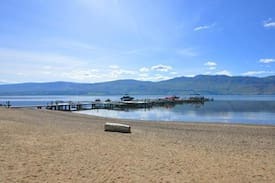 Central Okanagan Apartment | "Beach Walk" at Barona Beach Lakefront Resort