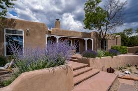 Chupadero House | NEW: Luna Vista (sleeps up to 12)