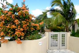 Whitby Villa | THE DATAI , BEACHFRONT VILLA on North Caicos