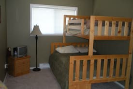 Okanagan-Similkameen House | Sudbury Beach house, steps to Skaha lake, lakeview