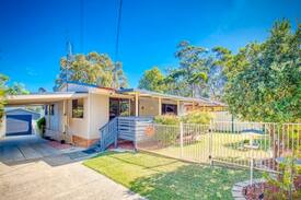 Summerland Point House | ‘The Perfect Hide Away’ Summerland point Lakehouse