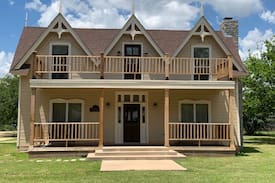 Buffalo Gap House | Historic Reddell Guesthouse in Buffalo Gap, Texas