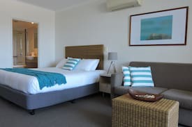 Ettalong Beach Apartment | Beachside Paradise @ King Studio