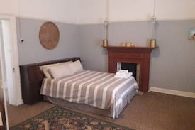 Hanover House | Aandrus Guestrooms