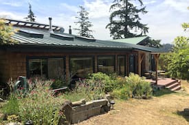 Friday Harbor House | Sunny Knoll Hot Tub Suite