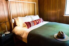 Sierraville Cabin | HUNTER - MODERN CABIN AT CONSTELLATION CREEK