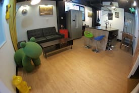 Tainan City Centre Apartment | 樸宿-拾 Simple10 2-8人 四人城堡房，鄰近車站.鄰車站孔廟及花園夜市、美術館、安平赤崁樓