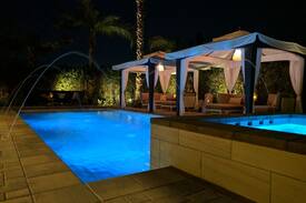 Coachella Villa | LUXURY HOME SLEEPS 16 ONE BLOCK FROM THE EMPIRE POLO FIELDS