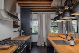 East Aurora Apartment | The Graystone XXXI / The 'SoHo'